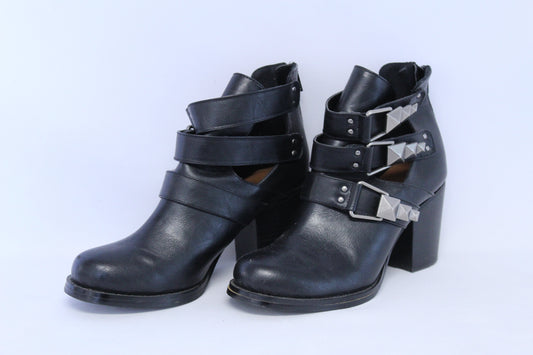 Shoe Cult by Nasty Gal Booties