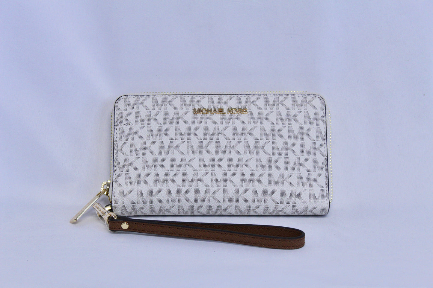 NWT Michael Kors Jet Set Travel Wallet